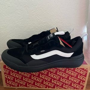 Vans Ultrarange exo de black shoes sneakers unisex
